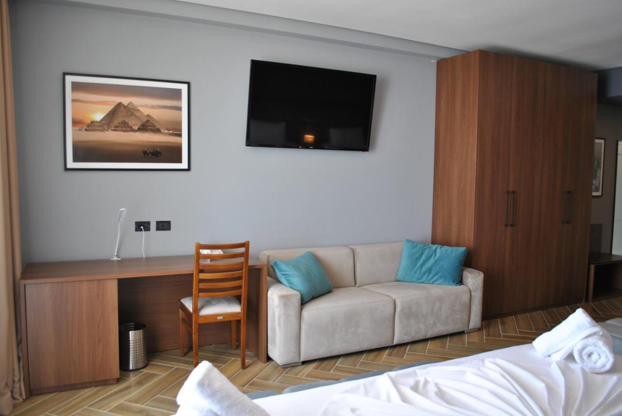 Shëngjin Twin Towers Hotel City & Beach Resort מראה חיצוני תמונה
