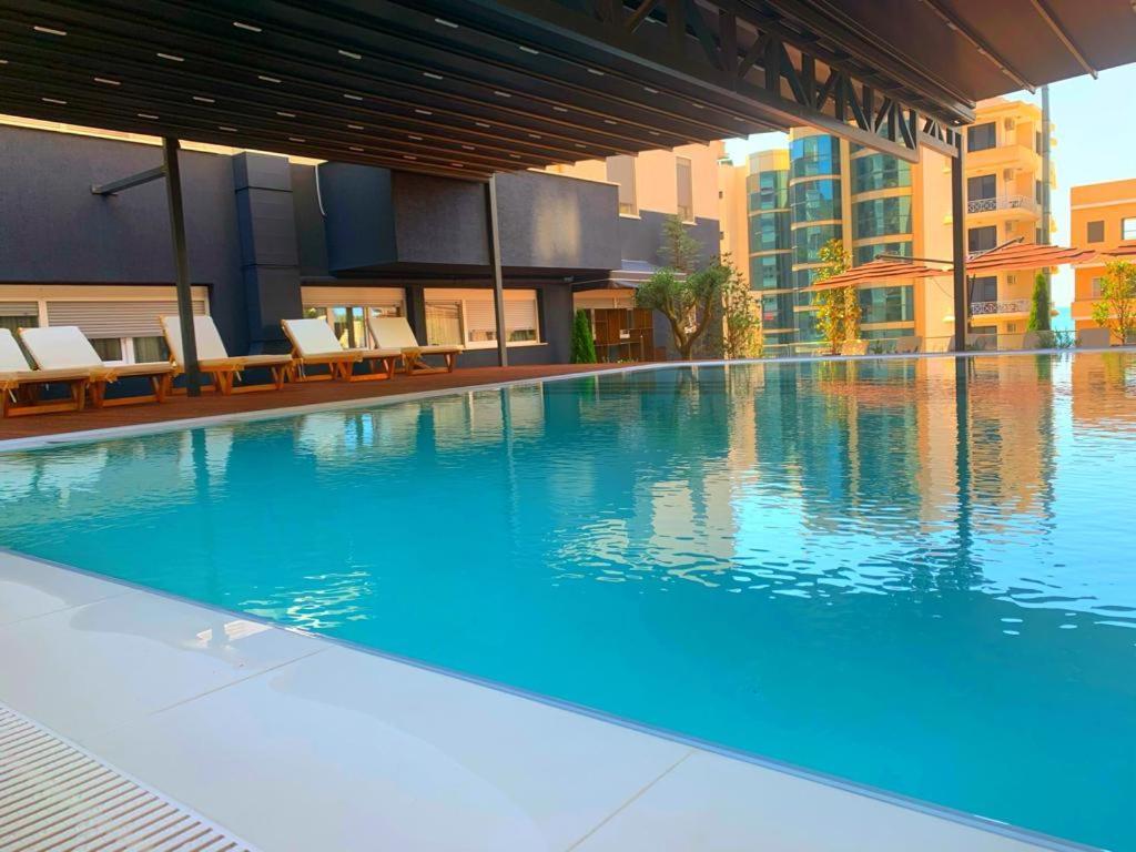 Shëngjin Twin Towers Hotel City & Beach Resort מראה חיצוני תמונה