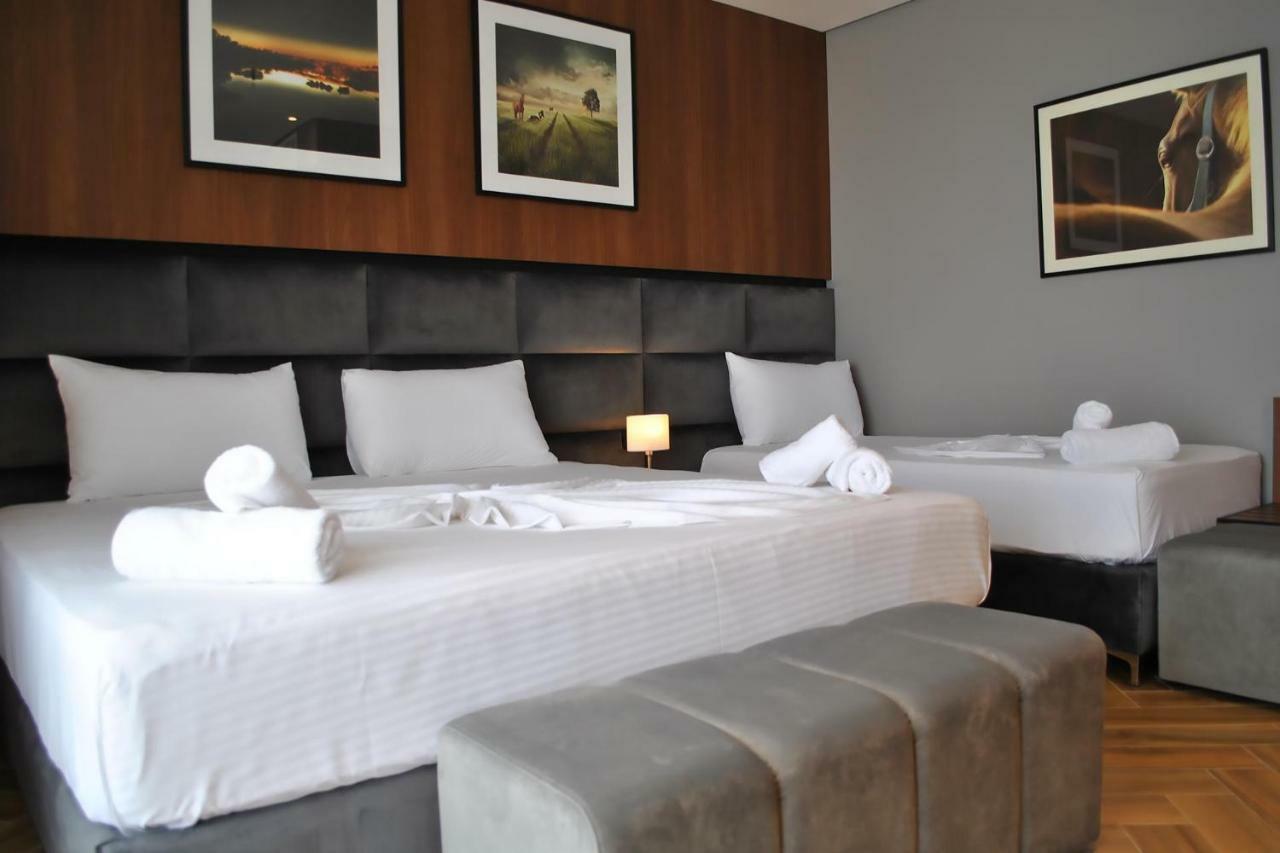 Shëngjin Twin Towers Hotel City & Beach Resort מראה חיצוני תמונה