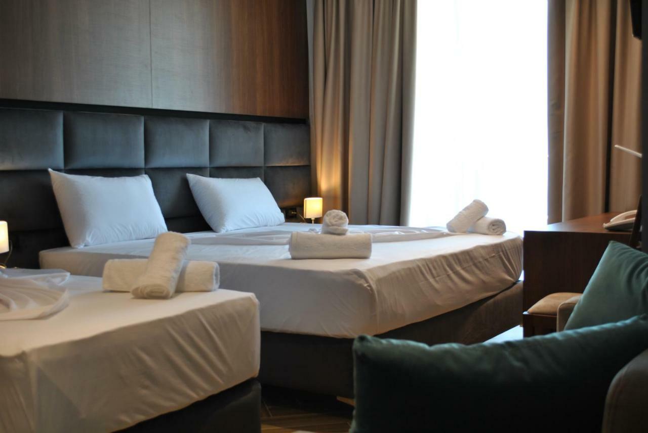 Shëngjin Twin Towers Hotel City & Beach Resort מראה חיצוני תמונה